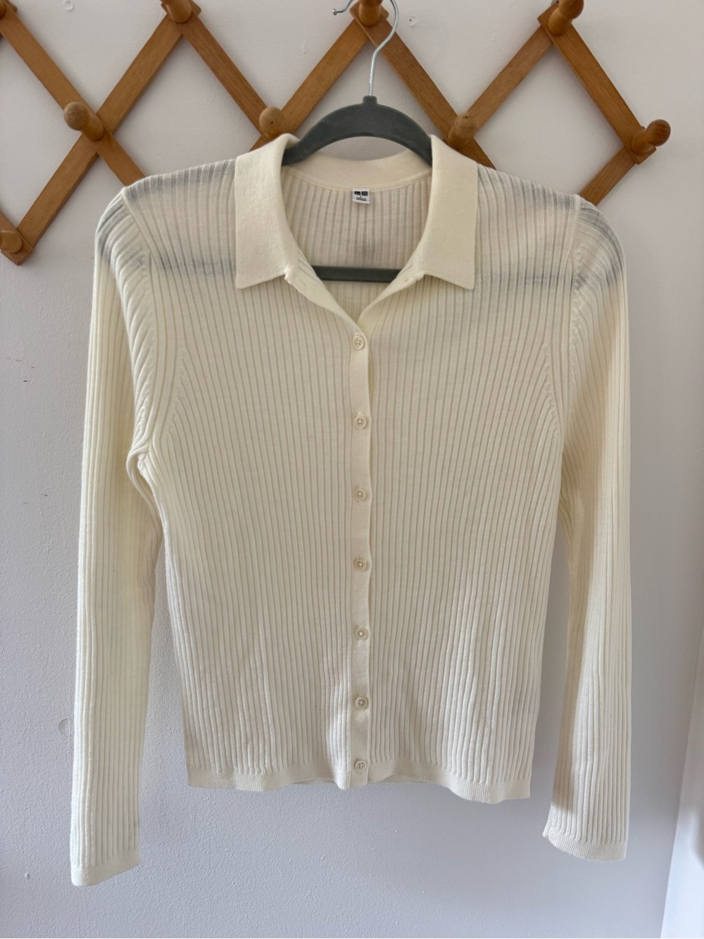 100% Wool Cream Ribbed Button-Up Collared Top